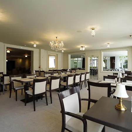 Hotel De Watermolen 4*